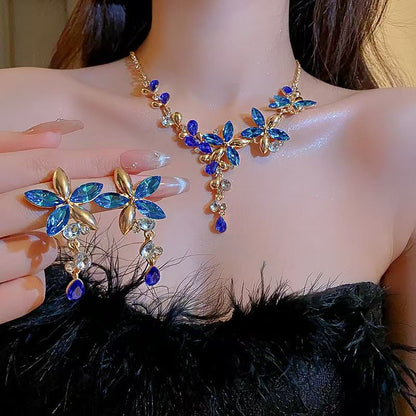 Diamond studded water droplet necklace earring set pendant, luxurious and high-end collarbone chain accessory