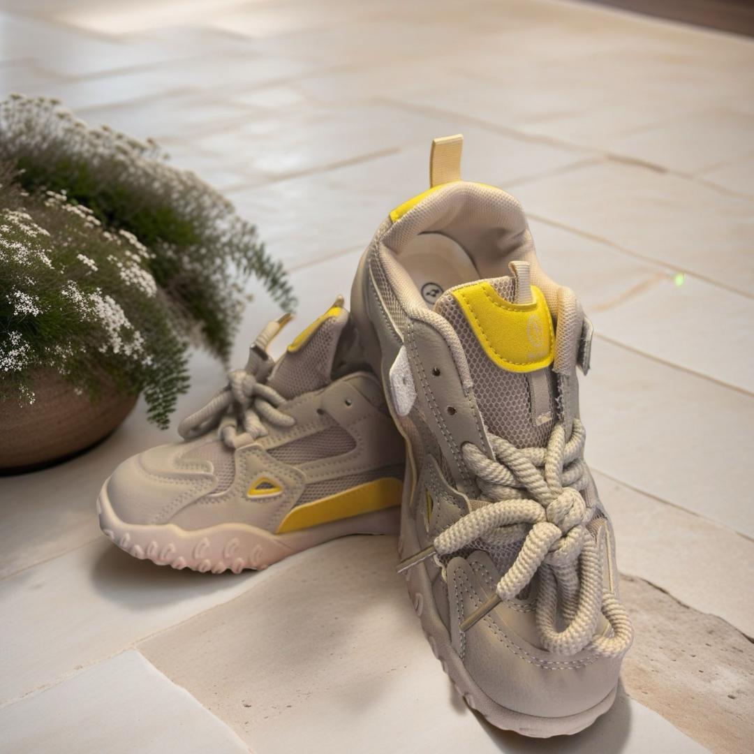 Star glow Girls ladies sneakers white breathable comfortable girl shoes easy to clean light hicking casual sneakers sizes 37-41