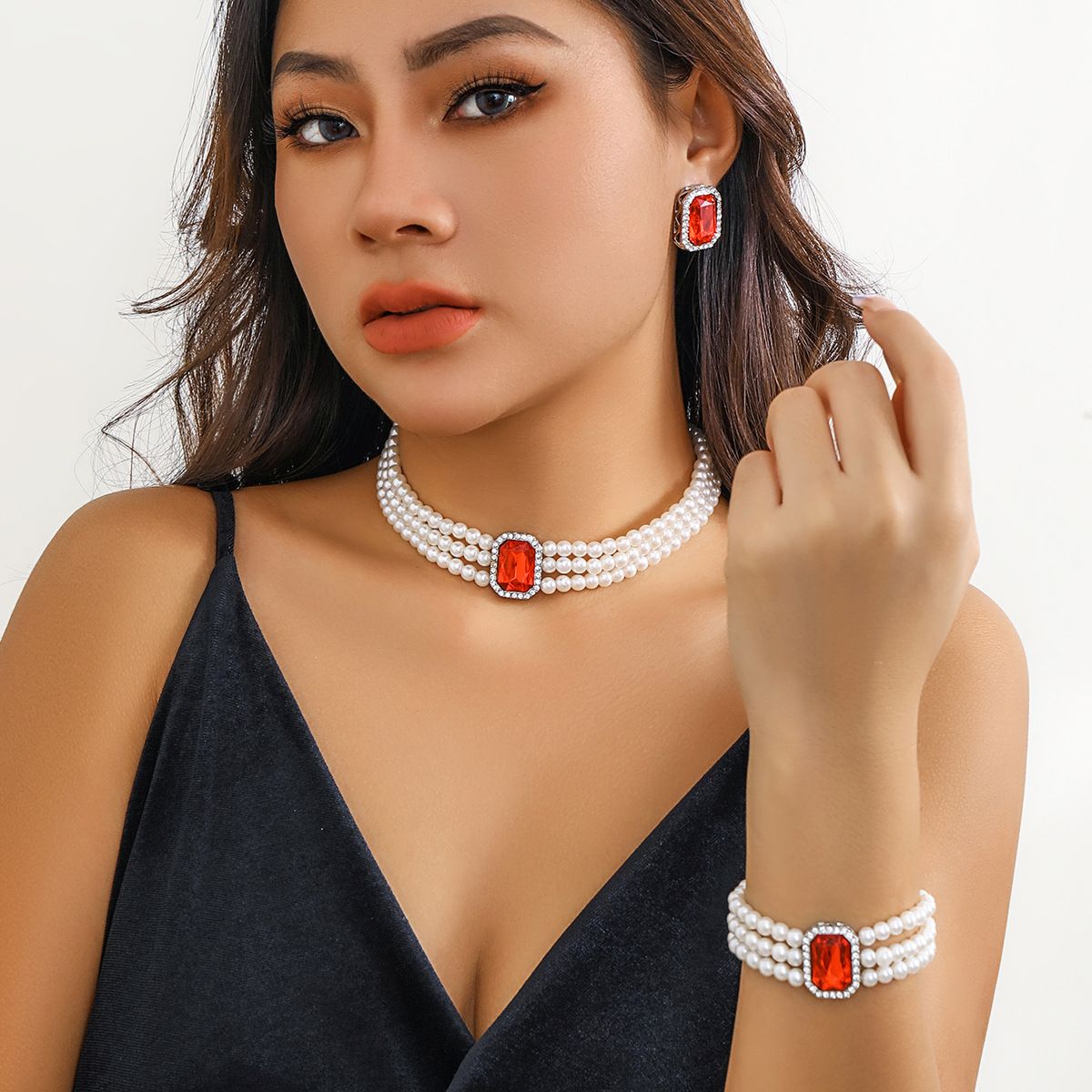 European American New Fashion Hot Sale Choker Necklace Personality Pearl Beaded Charms Court Style（Necklace+Bracelet+Earring ）Jewelry Set for Woman