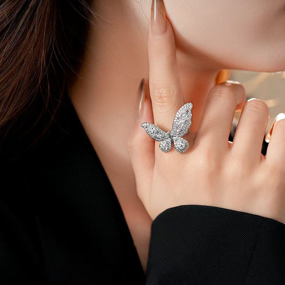 Matte Metal Zircon Butterfly Fried Dough Twists Hollow out Ring for Female Minority Design Personality Versatility Fashion Ring Ring