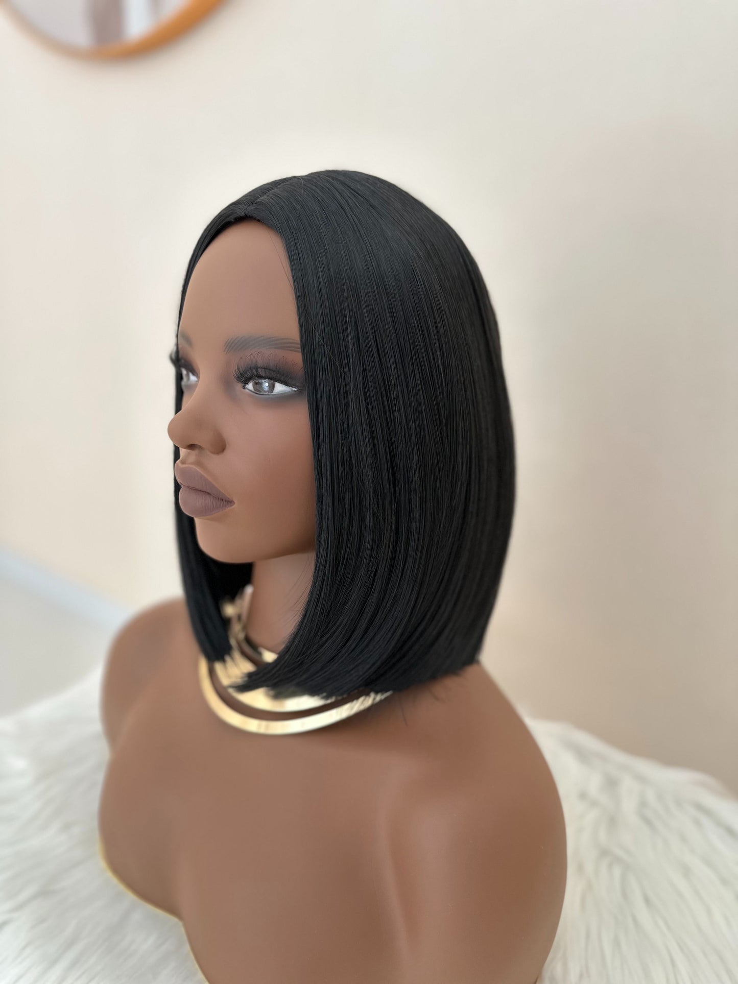 Synthetic Straight Bob Wigs - 12 Inch | 180% Density Natural Look(1B Black, Gift)