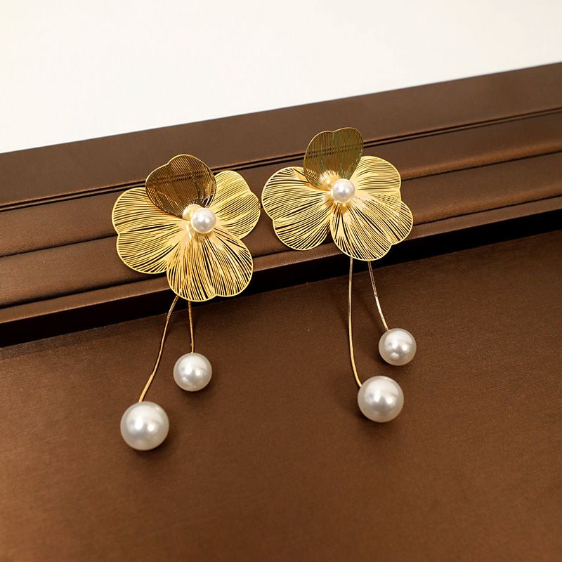 Silver Needle Fashion Earrings Long Fringe Pearl Hollow Big Flower Long Dangle Exaggerated Bohemian Earrings Women