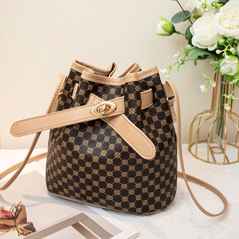 Fashionable Bucket Bag Classic Ladies Bag Stylish Crossbody Bags PU Leather Shoulder Bag Elegant and Stylish Handbag