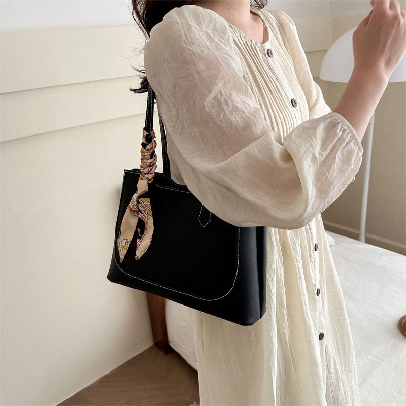 Ladies Classic Handbag Women Black Bag Ribbon Decoration Bags PU Synthetic Leather Bag