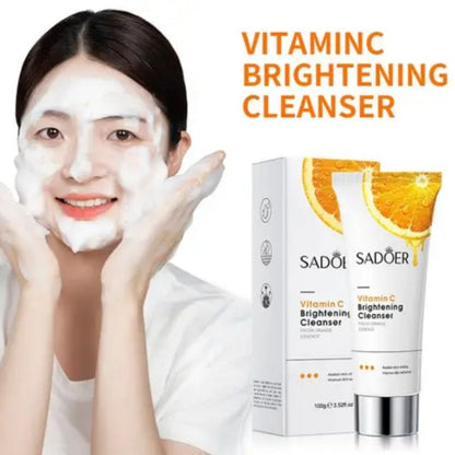 Sadoer Vitamin C Foaming Cleanser, Face Brightening Face Cleanser is Effective in Removing Make Up Residues, Deep Cleaning, Moisturizing, Skin Brightening and Fades Dark Spots
