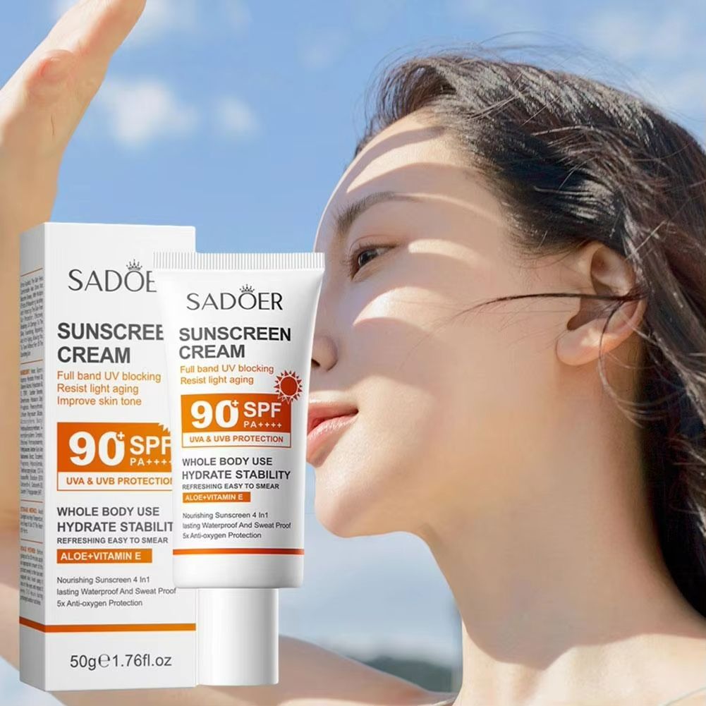 SADOER SPF90+ Sunscreen Gentle Non-greasy and Invisible Protects Soothes Sensitive Skin Sun Cream UV Blocking Anti-oxygen Protection