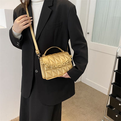 New Arrival Casetek fashion big discount Simple and retro small square handbag with chain, single shoulder crossbody bag with diamond pattern