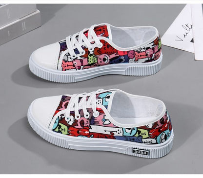 ASSKLO Canvas Flats Shoes Large Size Casual Sports Lady Shoes Sneakers Woman Shoes Women Low Top Classic Board Shoes Slip-ons Shoes Loafers Street Shoes Female Student Shoes Breathable colorful red