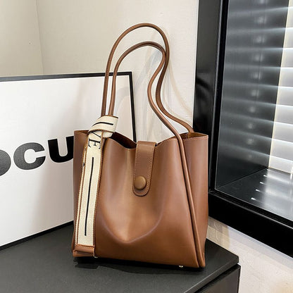 Fashion Large Capacity Leisure Women Handbags Niche Design Single Shoulder Bags New Texture Ribbon Decorated Handbags for Ladies