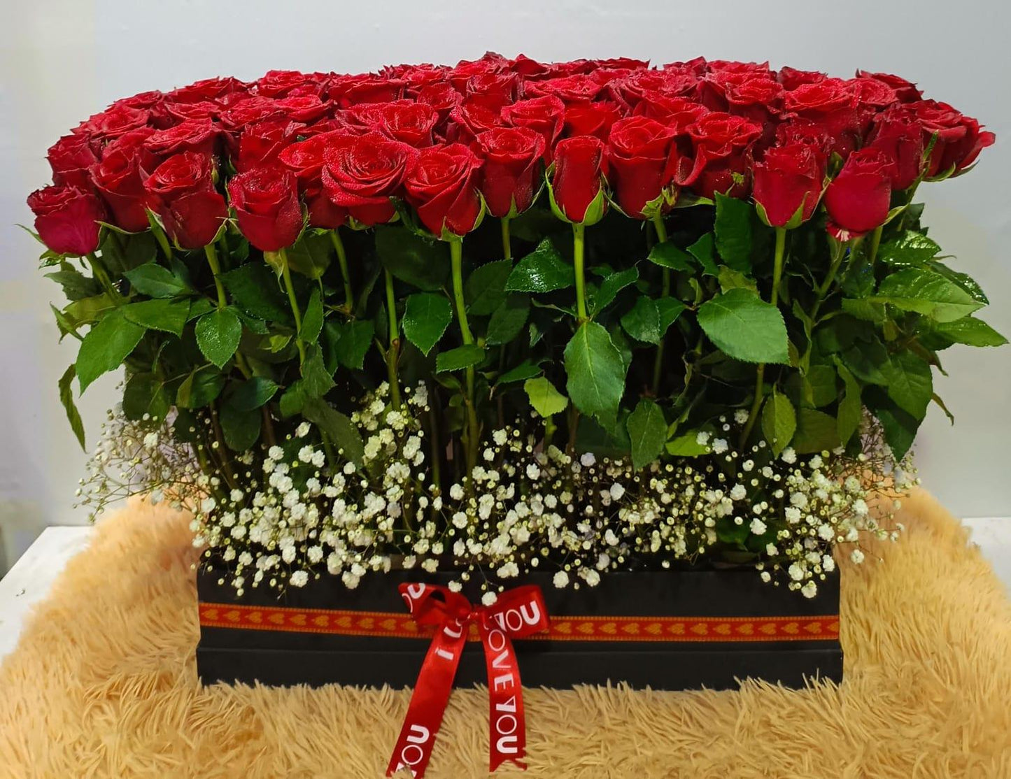 Elegant Box of red 100 roses