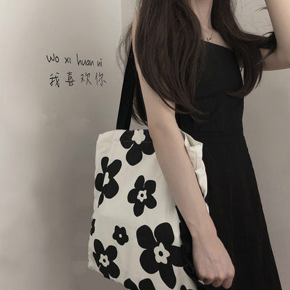 Korean Version of ins Canvas Bag Black and White Hyuna Flower Schoolgirl Fashion Versatile Shoulder Bag Shopping Bag