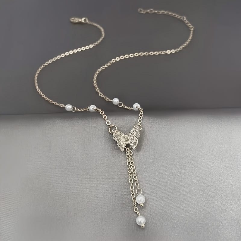 New trendy pearl necklace for women, niche cold style necklace, high-end light luxury zircon butterfly clavicle necklace
