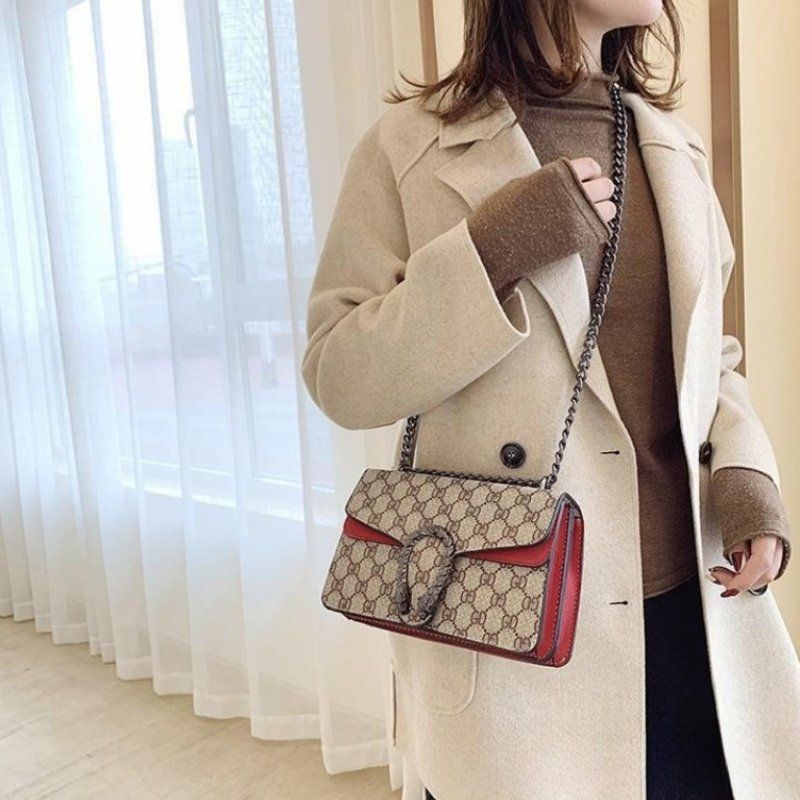 Mateamoda Trendy Ladies Sling Bag with Adjustable Strap Crossbody Bag Underarm Handbag