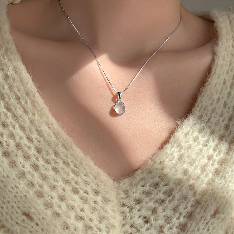 New Fashion Female Small Pendant Double-sided Round Jade Pendant Necklace Hot Selling Personality Temperament Jewellery Beautiful Simple Collarbone Chain