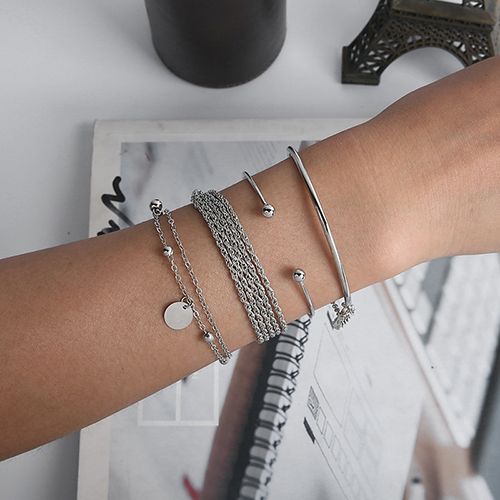 4-piece bracelet sets Simple silver glossy tassel bracelet, personalized multi-layer chain wafer