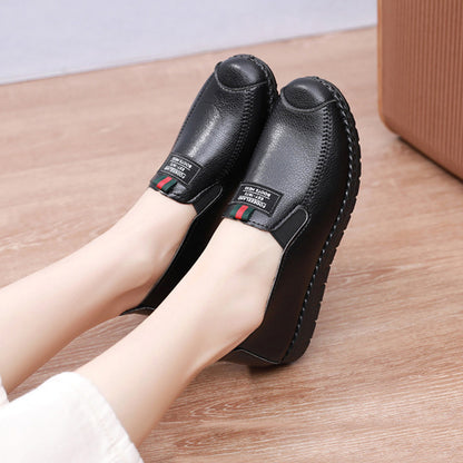 Mother's single court shoes women's artificial leather shoes ladies soft sole anti-skid flats shoes students breathable shoes girls loafers comfortable bean black shoes