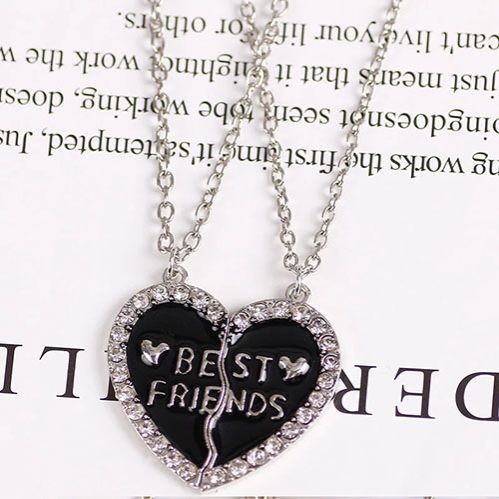 New Arrivals 2 Pcs/Set Best Friends Necklace Heart-shaped Zircon Inlaid Love Pendant Jewelry Beautiful Heart Pendant Alloy Diamond Necklace Collar Party Jewelry Accessories Gift