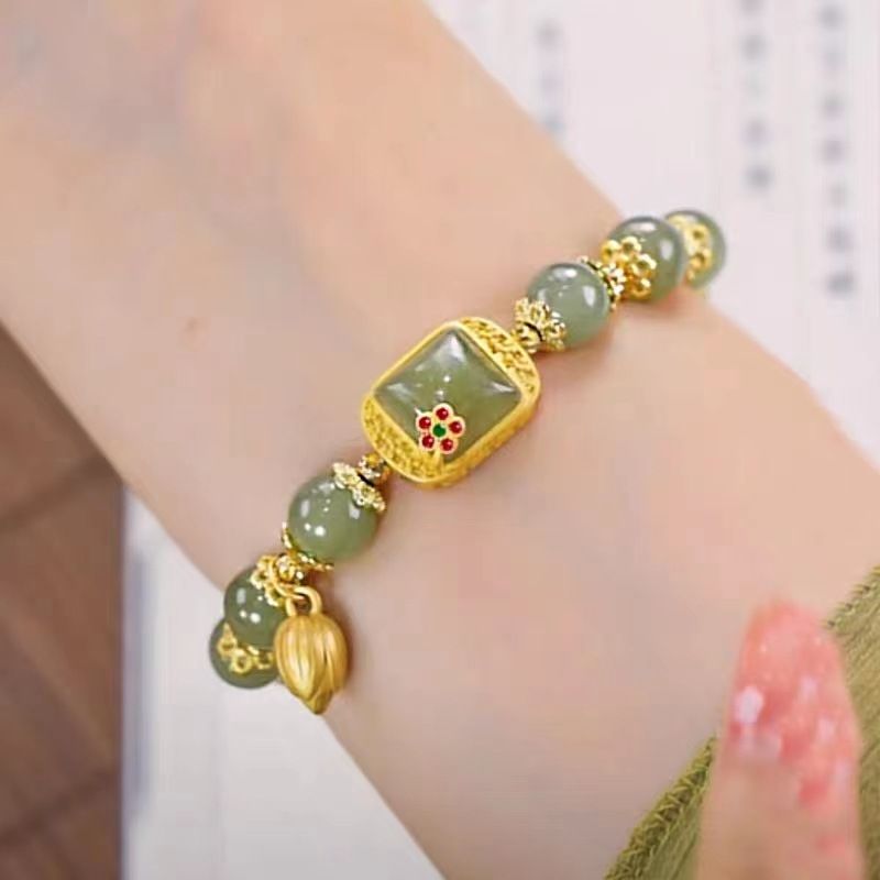 Women's beaded bracelet light luxury niche design new Chinese style sugar cube lotus bracelet transfer beads Valentine's Day birthday gift exquisite hand jewelry