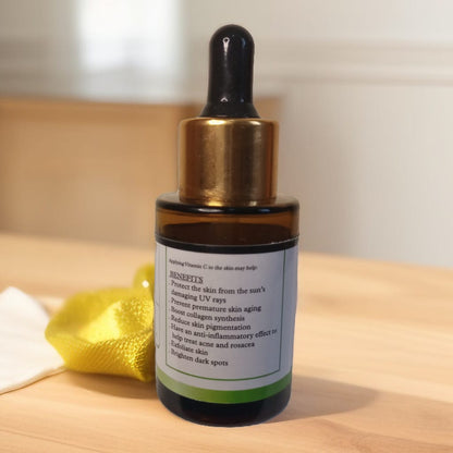 Vitamin C Serum with Hyaluronic Acid - Dvee Organics - Brightening Serum with Anti Aging Benefits