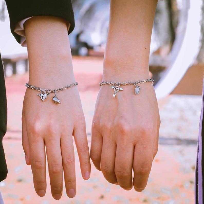 Couple Bracelets Magnetic Buckle Lovers Bracelets Fashion Love Key Lock Design couples Wrist Chain Bracelet Heart Couple Bracelet