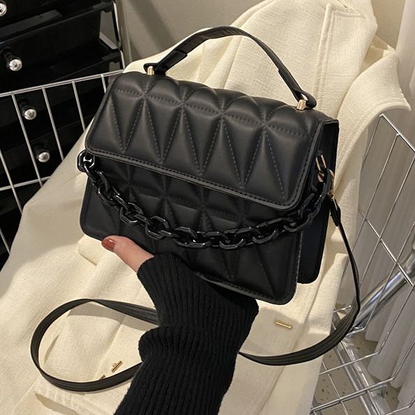 New Arrival Casetek fashion big discount Simple and retro small square handbag with chain, single shoulder crossbody bag with diamond pattern