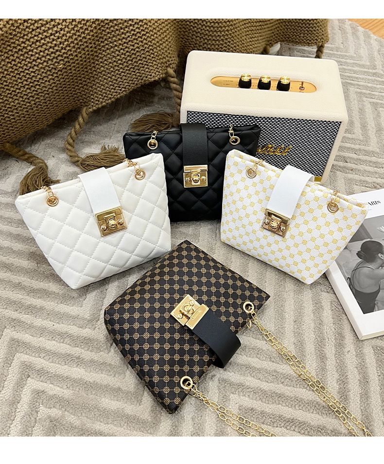 Large capacity bag Women's bag embroidered printed Tote handbags