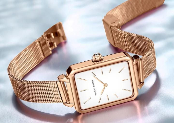 Hannah Martin HM-1241 Rectangular Watch – 34 mm Ultra-Slim Rose-Gold Alloy Case, Mesh Bracelet, Japanese Quartz Movement, 3 ATM Water-Resistant Fashion Timepiece