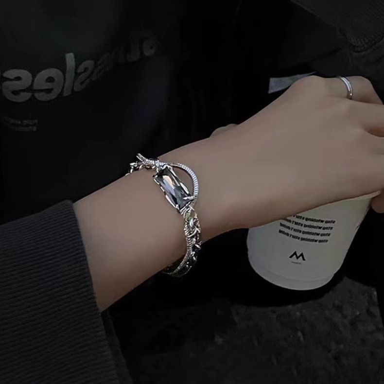 Bracelet for men, trendy Instagram, cool style, niche design, women, light luxury, personality, dark high-end, gray diamond couple, titanium steel bracelet