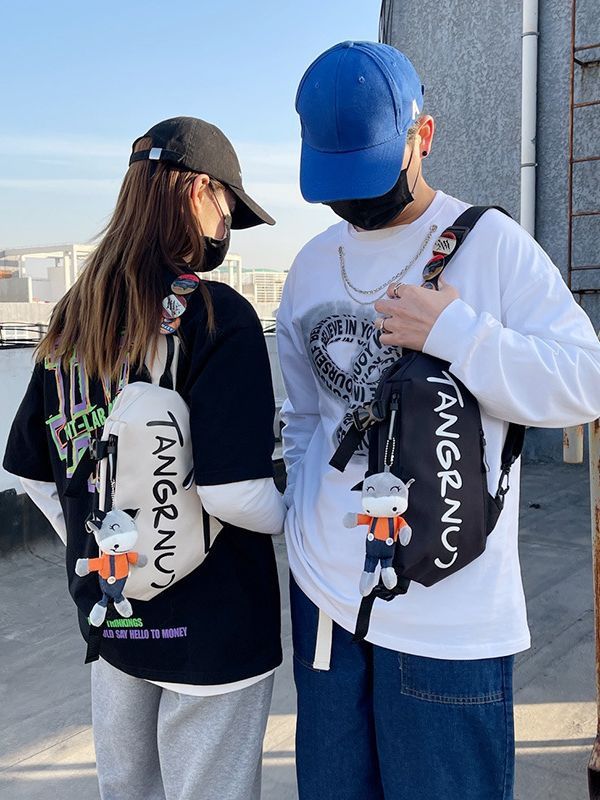 Men's fashion trendy brand crossbody bag, men's casual sports large capacity high-end single shoulder bag, women's Japanese chest bag