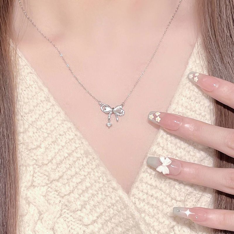 Pure Lust Style Summer Sweet Bow Necklace Women's Light Luxury Niche Design Clavicle Chain New Style