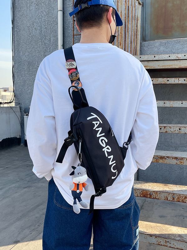 Men's fashion trendy brand crossbody bag, men's casual sports large capacity high-end single shoulder bag, women's Japanese chest bag