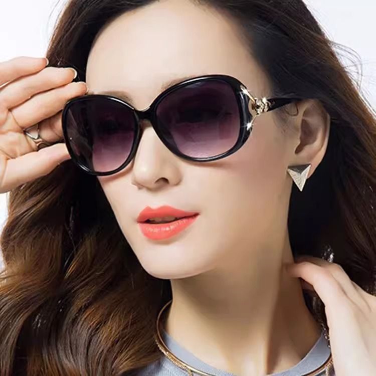 Eyewear Sunglasses Women Accessories New style women's Fashionable And Luxurious UV400 Brand Sunglasses Exquisite Fox Head Frame Design UV Protection Sunglasses Designer Sunglasses