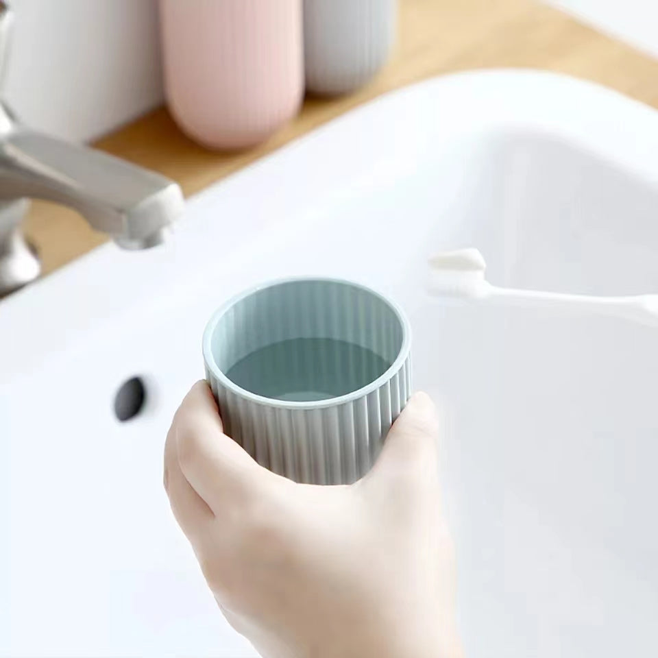 Travel Accessories Toothbrush Tube Cover Case Cap Fashion Plastic Suitcase Holder Baggage Boarding Bathroom Products