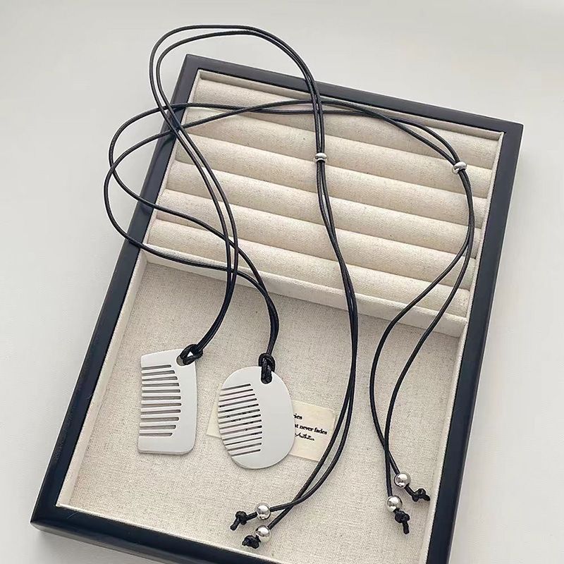 Sunflower Beautiful Silver Comb Necklace Hot Selling Female Niche Design Hip-Hop Long Sweater Chain Neck Accessories