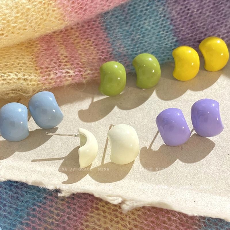 Colorful candy bean earrings for women, simple and versatile temperament, dopamine earrings, light luxury, niche internet celebrity earrings