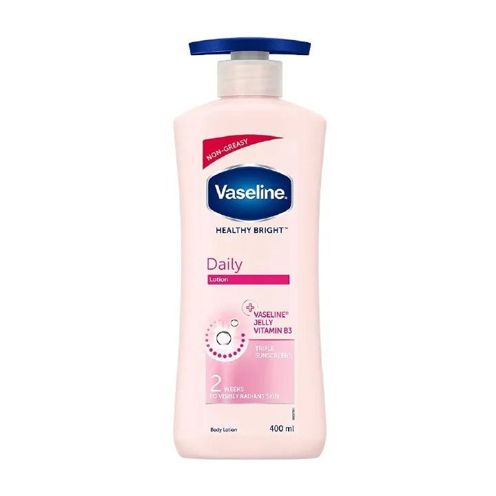 2 Packs Vaseline Daily Brightening Even Tone Body Lotion 400ml + 200ml Oil for Glowing Skin, with Vitamin B3 & Triple Sunscreens-For Radiant Looking Skin in 2 Weeks Vaseline Body Lotion Vaseline Oil