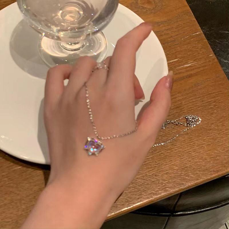 New Best Selling Magic Heart Necklace Women's Niche Design Collarbone Necklace Simple Personalised Pendant Necklace