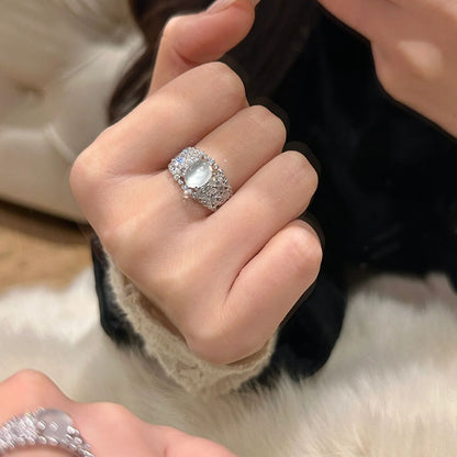 Matte Metal Zircon Butterfly Fried Dough Twists Hollow out Ring for Female Minority Design Personality Versatility Fashion Ring Ring