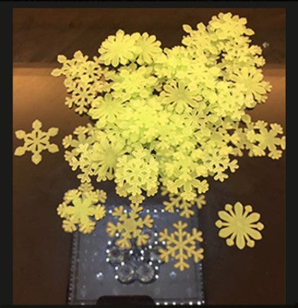 Home Decor Luminous Snowflake Wall Stickers Glow In The Dark Decal for Kids Baby Rooms Bedroom Home Decoration