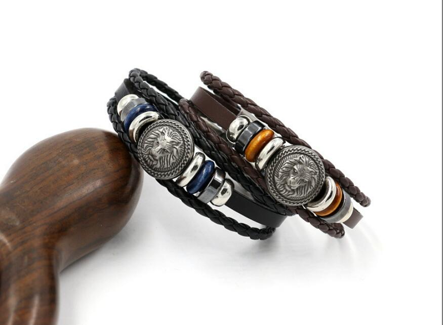 New men's bracelet Vintage lion head rivet leather bracelet Personality simple lovers bracelet bracelet