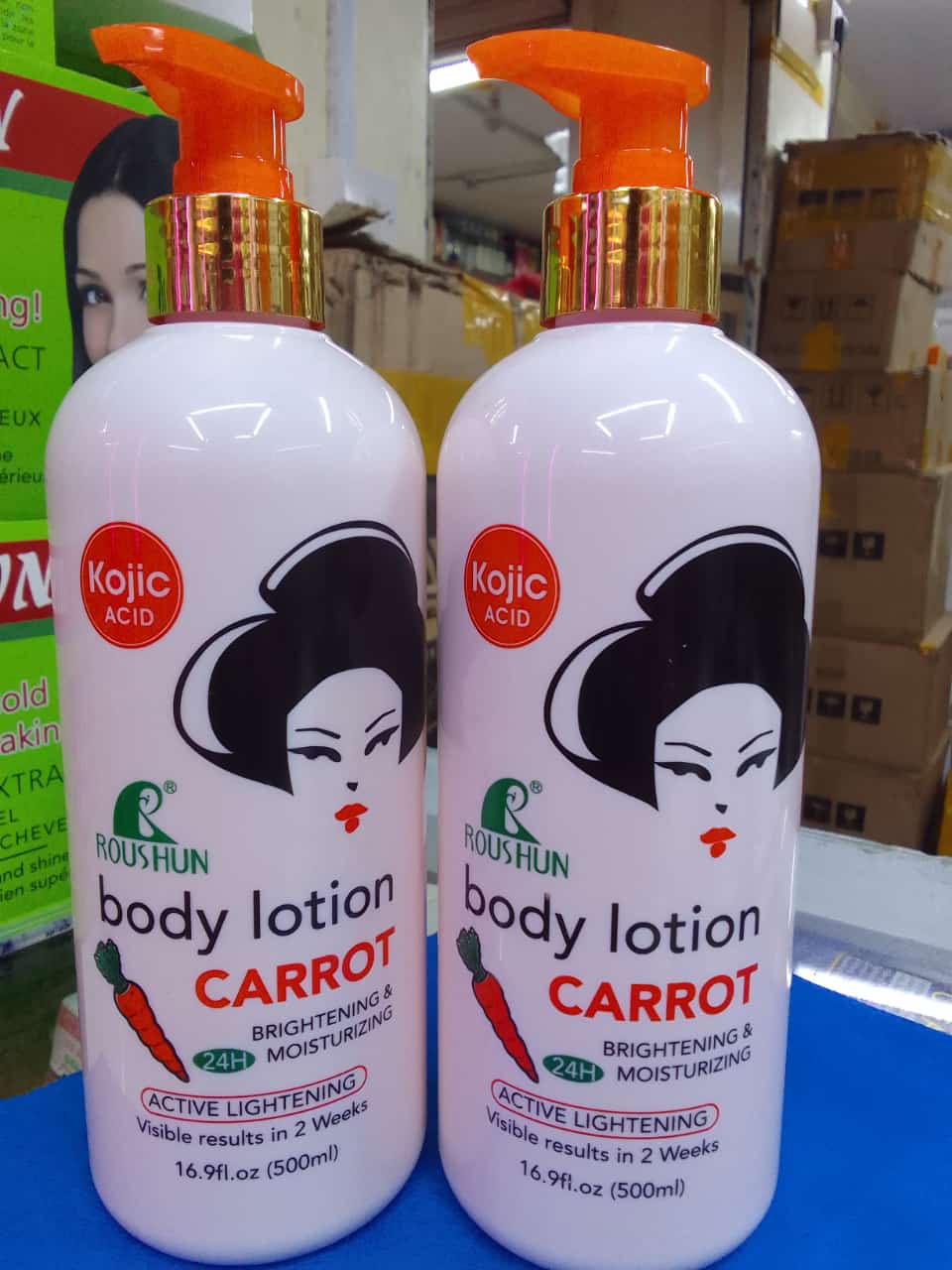 Roushun Anti Aging Carrots Whitening Lotion Whitens Skin Reduce The Appearance of Spots Gives The Skin Natural Glow Moisturizes The Skin Roushun Anti Aging Carrots Whitening Lotion 500ml