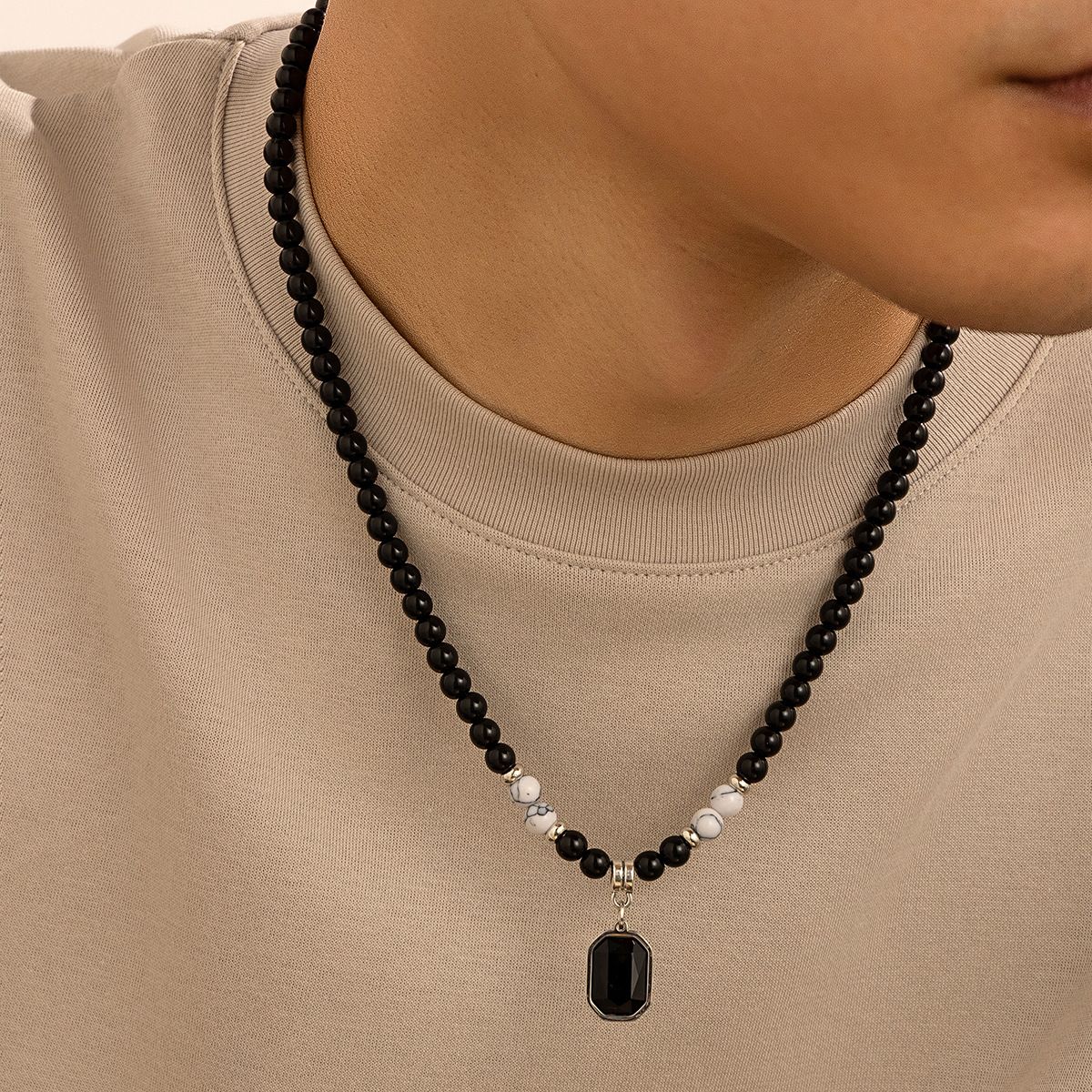Black Beads with Square Pendant Necklace for Men Trendy Accessories on the Neck Collar 2024 Fashion Jewelry Male Gift Decoration