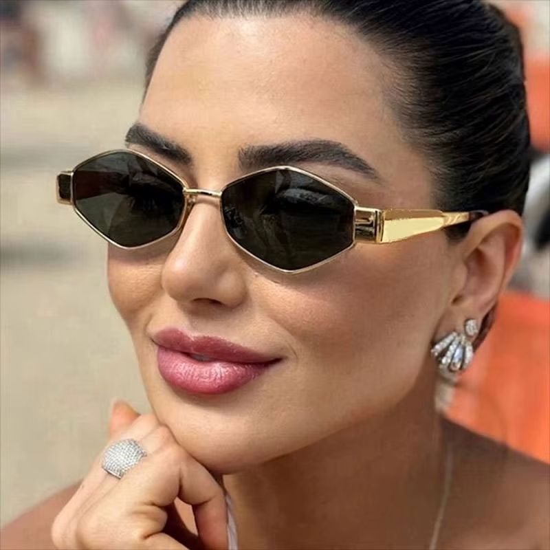 Fashion Polygonal Women Sunglasses 2025 Vintage Brand Rhombus Ladies Sun Glasses Shades Unique Metal Frame Punk Eyewear Men