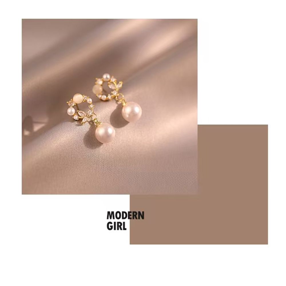 New flower wreath pearl earrings with female personality, niche design, summer earring temperament, fully matched earrings
