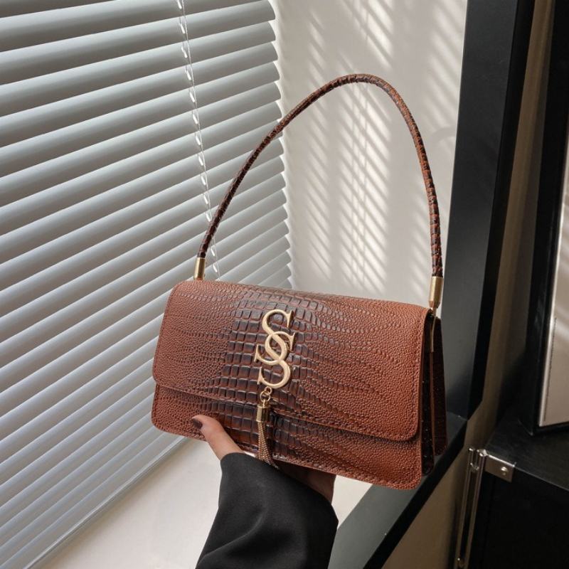 Mateamoda Sophisticated Croc-Embossed Shoulder Bag Underarm Handbag