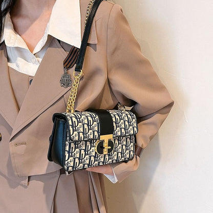 Mateamoda Refined Monogram-Printed Chain Sling Bag Underarm Bag Crossbody Bag