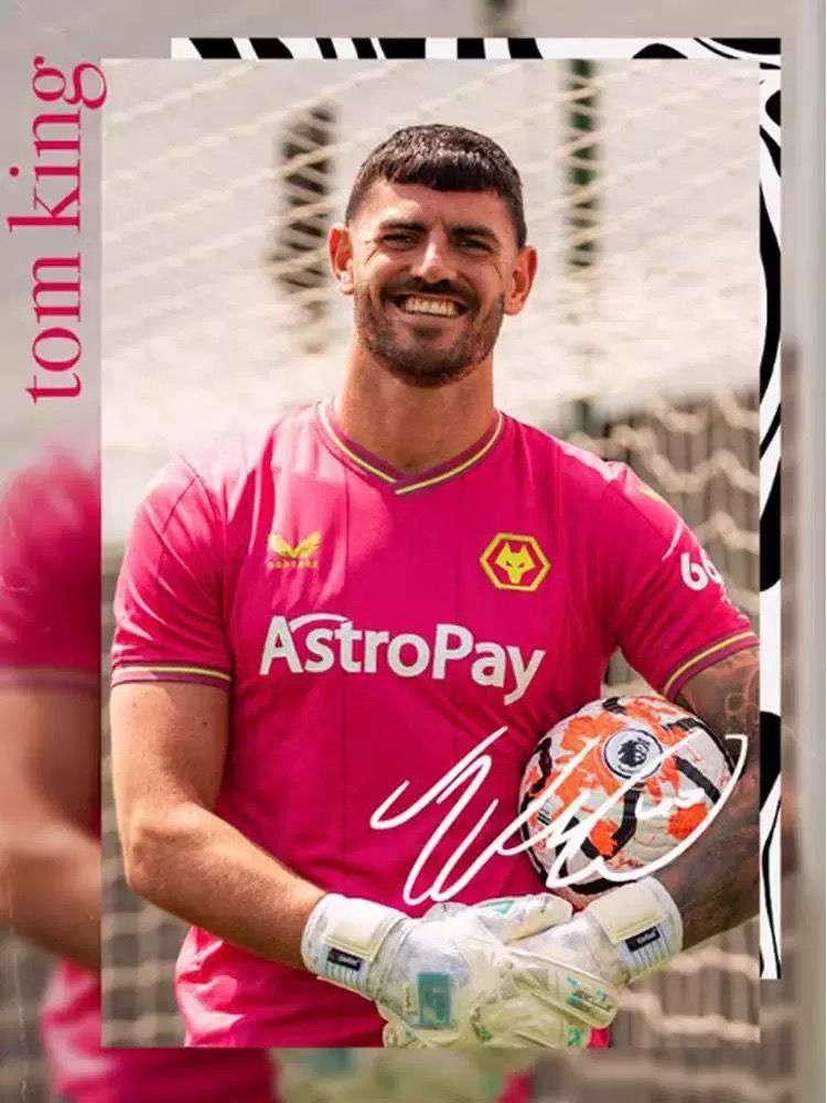 1 Set With Free Gift Socks English Premier League Football Champions League Mens Size 5 Five Football Soccer Ball And Professional Football Futsal Training Match Sports Socks Boots For Men