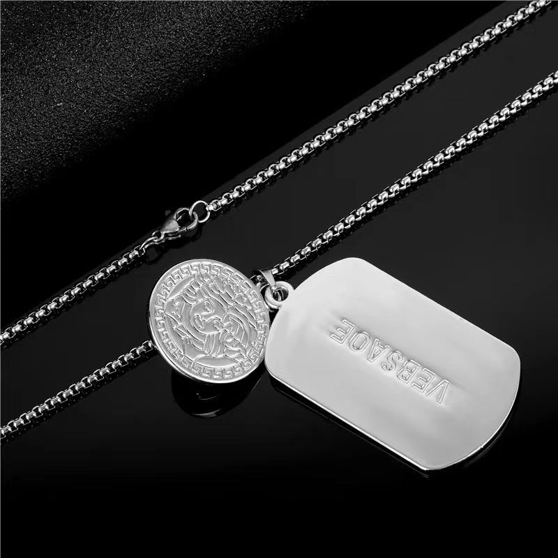 Cross-border jewelry, European and American brands, the same titanium steel necklace, men's hip hop fashion brand Medusa head portrait, zinc alloy pendant