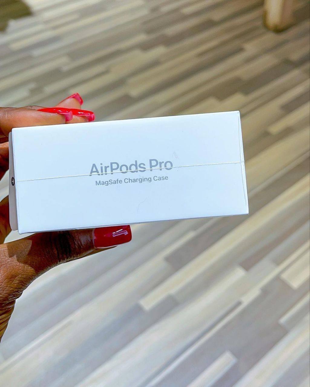 AIRPODS PRO