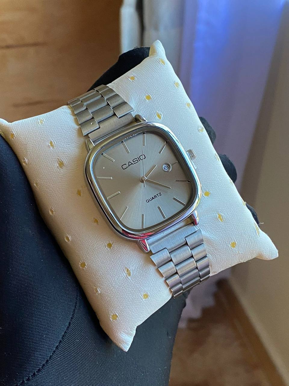 CASIO SQUARE UNISEX DATE DISPLAY WATER RESISTANT BATTERY POWERED CASIO BRANDED BOX ENQUIRIES